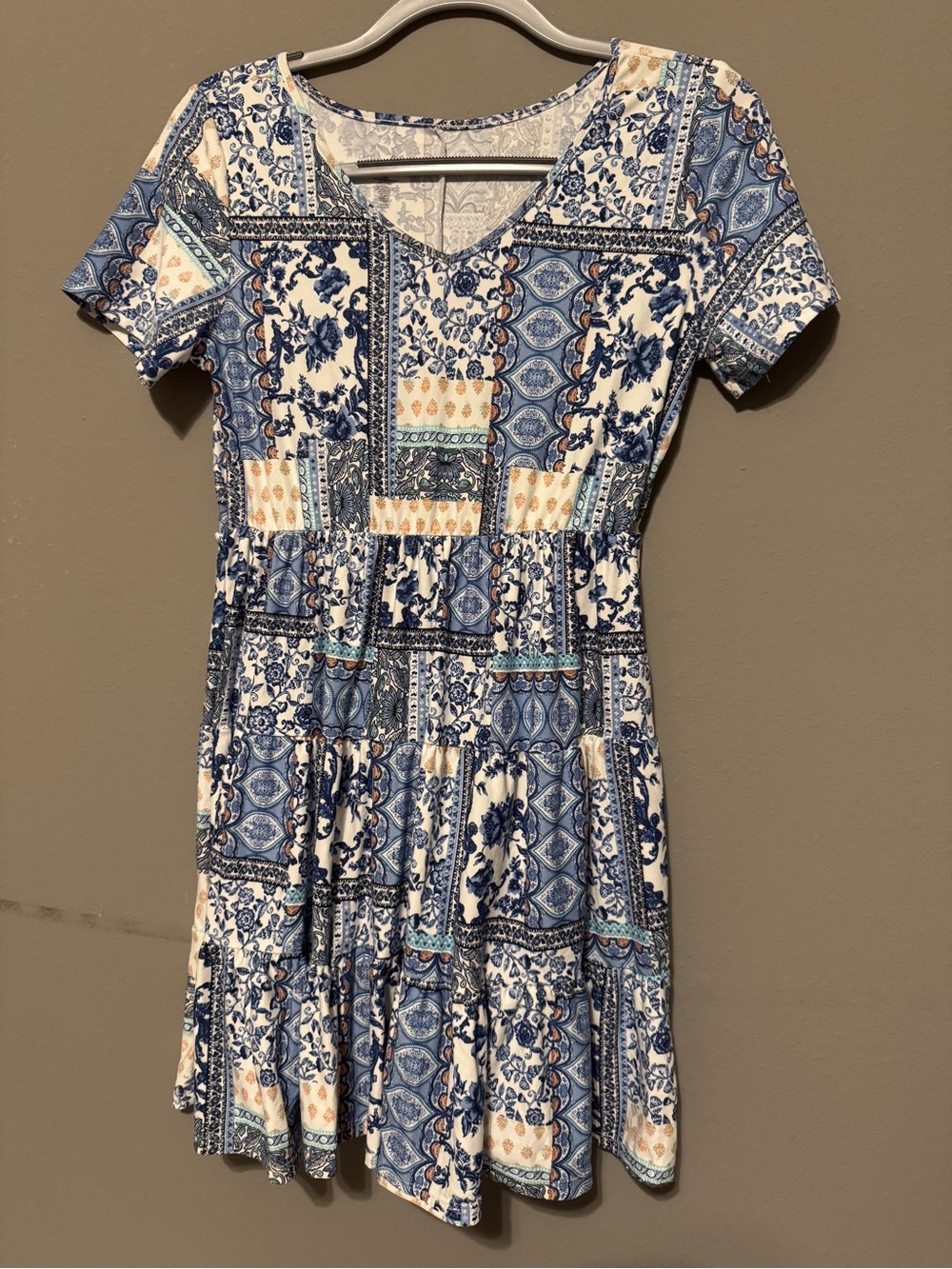 just be Blue and White Patchwork Short Sleeve Mini Dress with Tan Accents